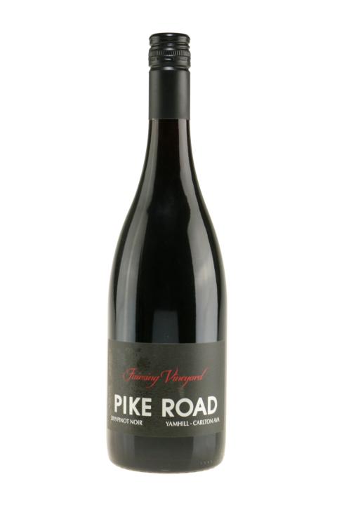 Pike Road Fairsing Vineyard Pinot Noir - Rødvin Pike Road Fairsing Vineyard Pinot Noir - Rødvin