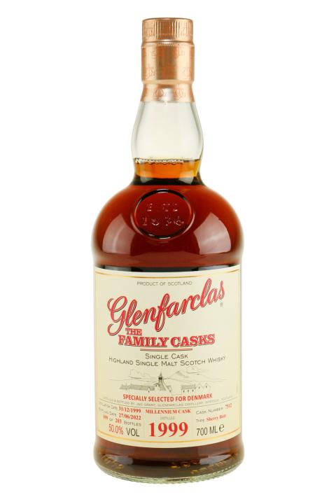 Glenfarclas Family Casks Millennium Cask No. 7512  Whisky - Single Malt