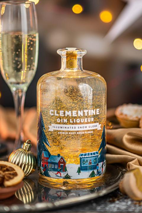 Clementine Gin Liqueur Illuminated Snow Globe Likør