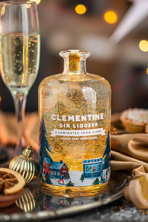 Clementine Gin Liqueur Illuminated Snow Globe Likør Clementine Gin Liqueur Illuminated Snow Globe Likør