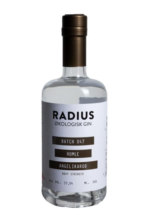 Radius Gin 047 Humle Angelikarod Navy Strength ØKO - Gin Radius Gin 047 Humle Angelikarod Navy Strength ØKO - Gin